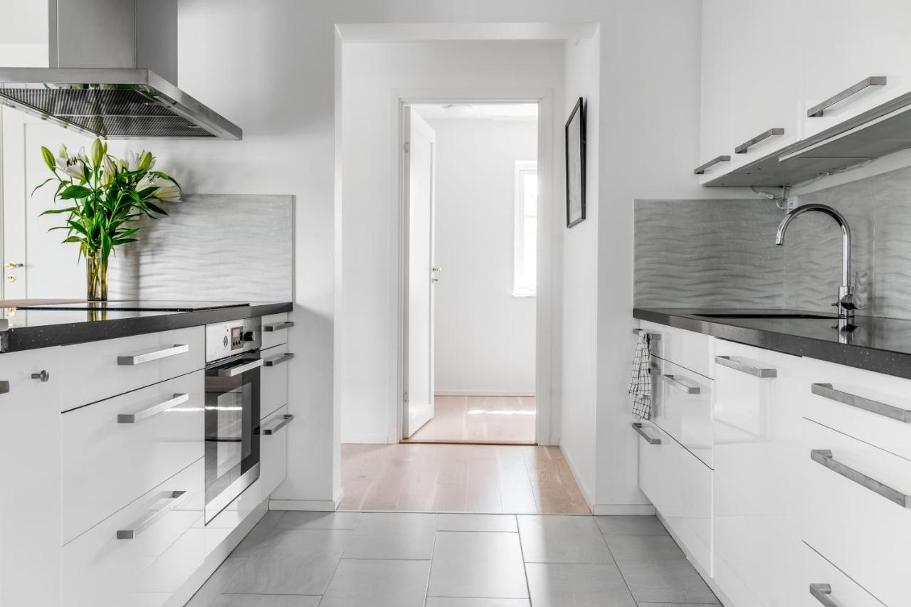 Elegant Home With Stunning Sea View And Garden Stockholm Kültér fotó